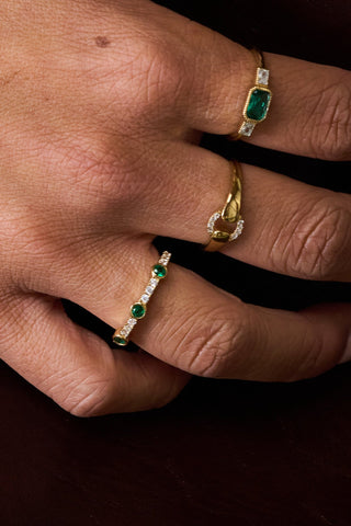 EMERALD DROP RING