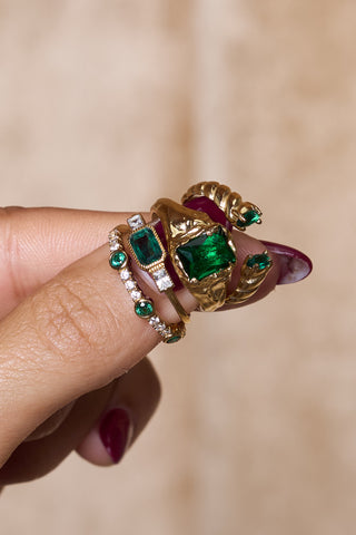 EMERALD DROP RING