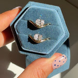 SOLITAIRE WAVE PINKY RING