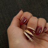 PAVÉ INTERTWINED RING