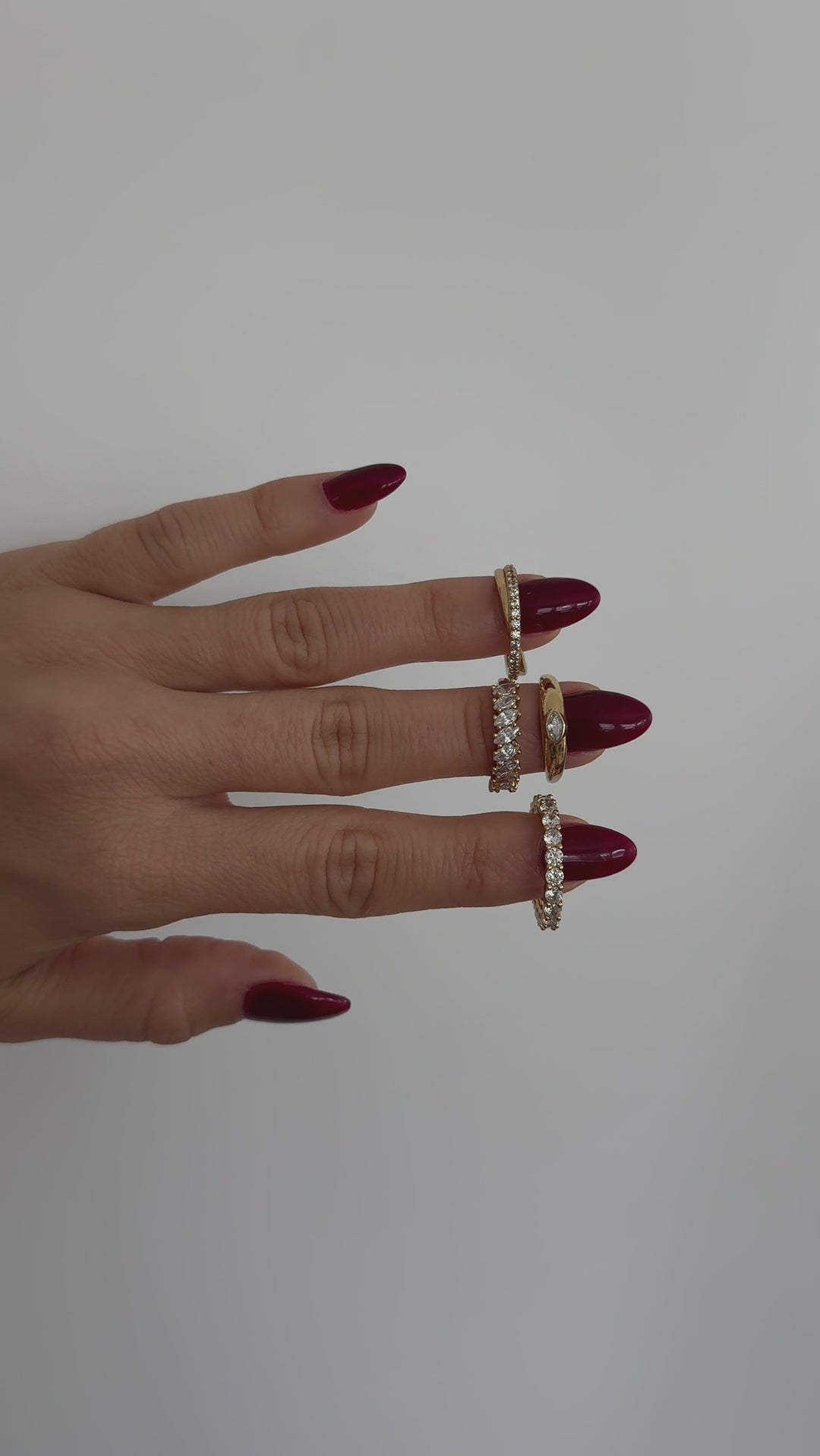 PAVÉ INTERTWINED RING